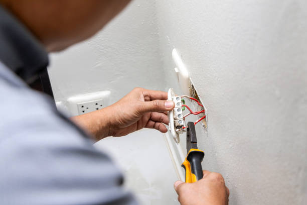 Affordable Emergency Electrician in IL